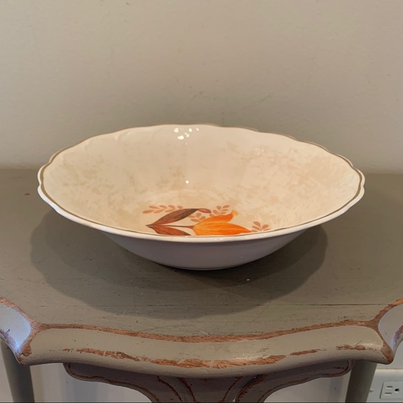 Bakerite Tulip 9 Inch Bowl - Picture 2 of 6